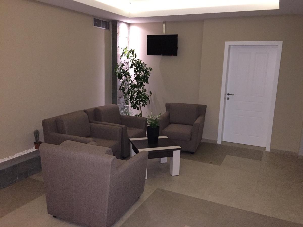 Herges Hotel Durres Bagian luar foto