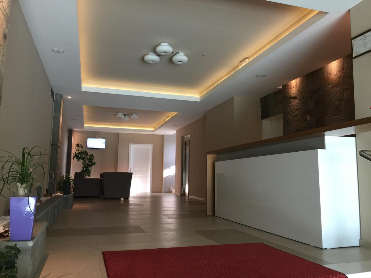 Herges Hotel Durres Bagian luar foto