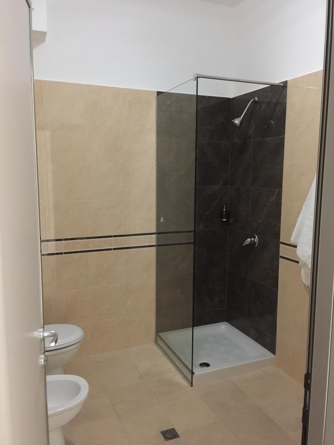 Herges Hotel Durres Bagian luar foto