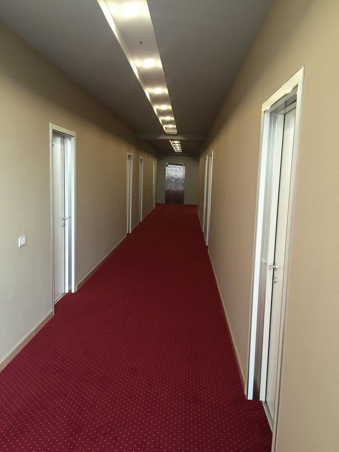 Herges Hotel Durres Bagian luar foto