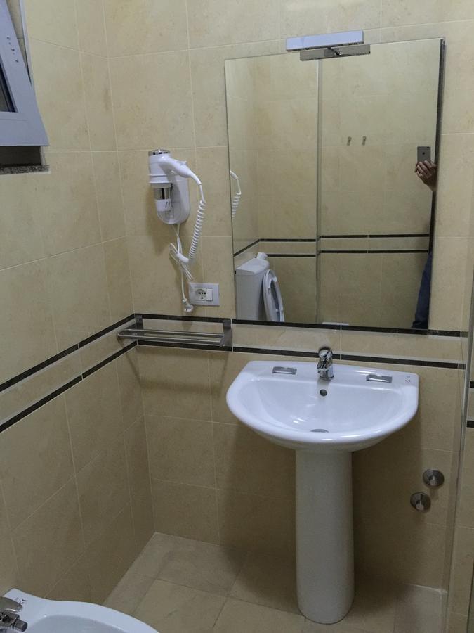 Herges Hotel Durres Bagian luar foto